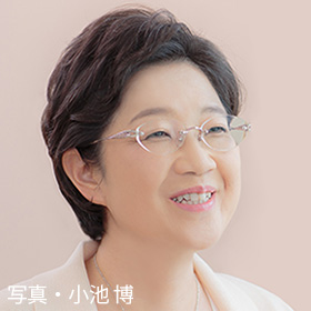 上橋菜穂子