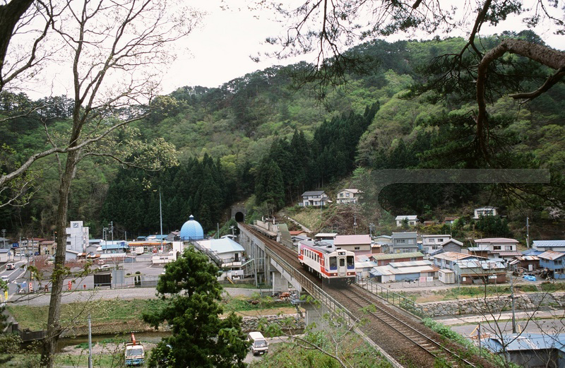 http://www.shinchosha.co.jp/railmap/blog/sden/20140307_04.jpg
