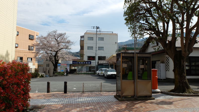 http://www.shinchosha.co.jp/railmap/blog/sden/20140401_05.JPG