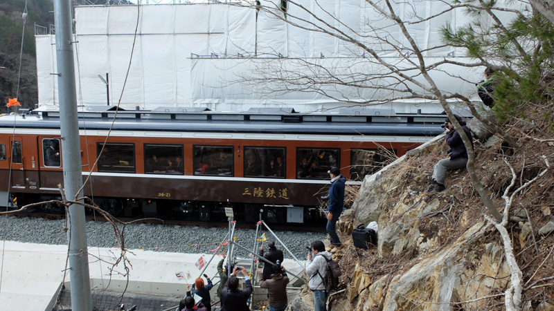 http://www.shinchosha.co.jp/railmap/blog/sden/20140407_05.JPG