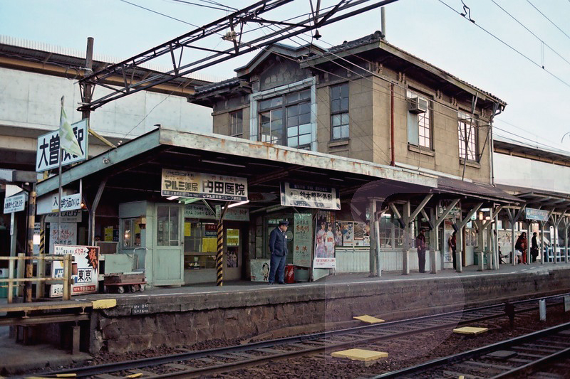 http://www.shinchosha.co.jp/railmap/blog/sden/20140528_07.jpg