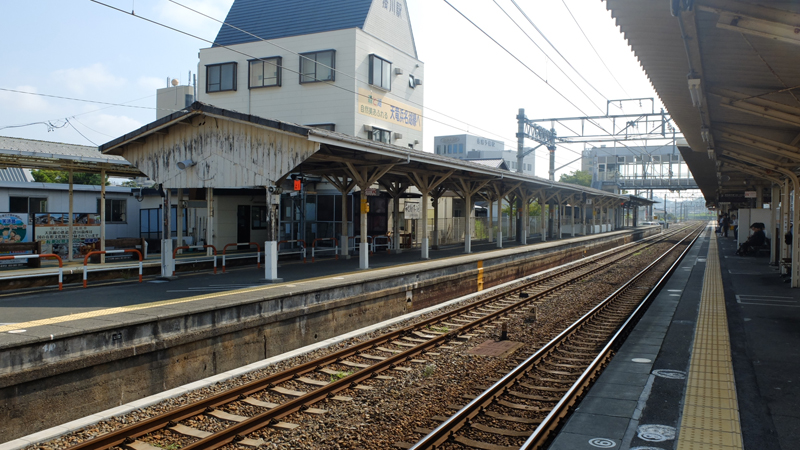 http://www.shinchosha.co.jp/railmap/blog/sden/20140805_04.JPG
