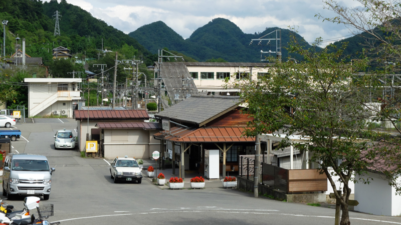 http://www.shinchosha.co.jp/railmap/blog/sden/20140903_04.JPG