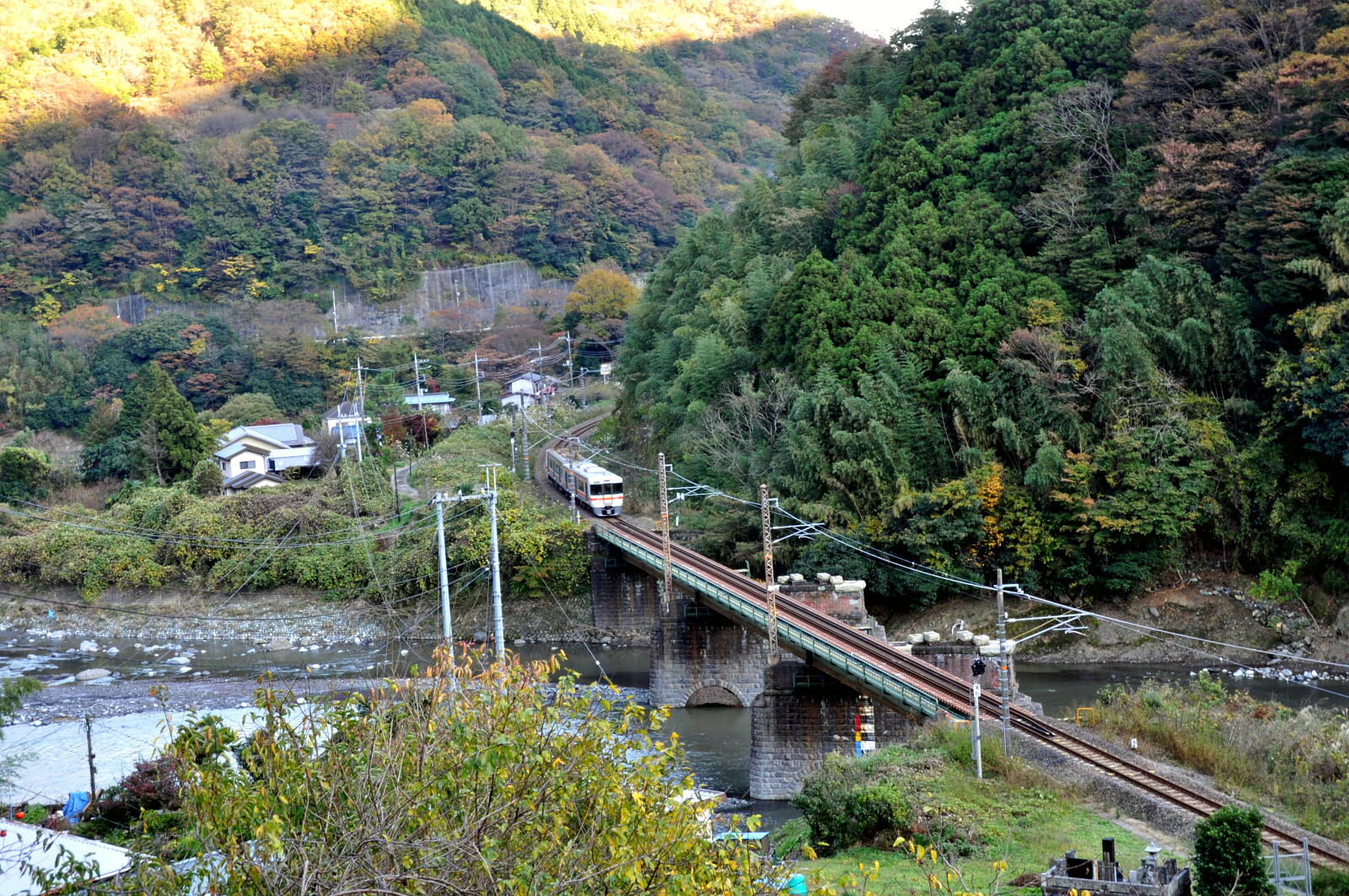 http://www.shinchosha.co.jp/railmap/blog/sden/br2.jpg