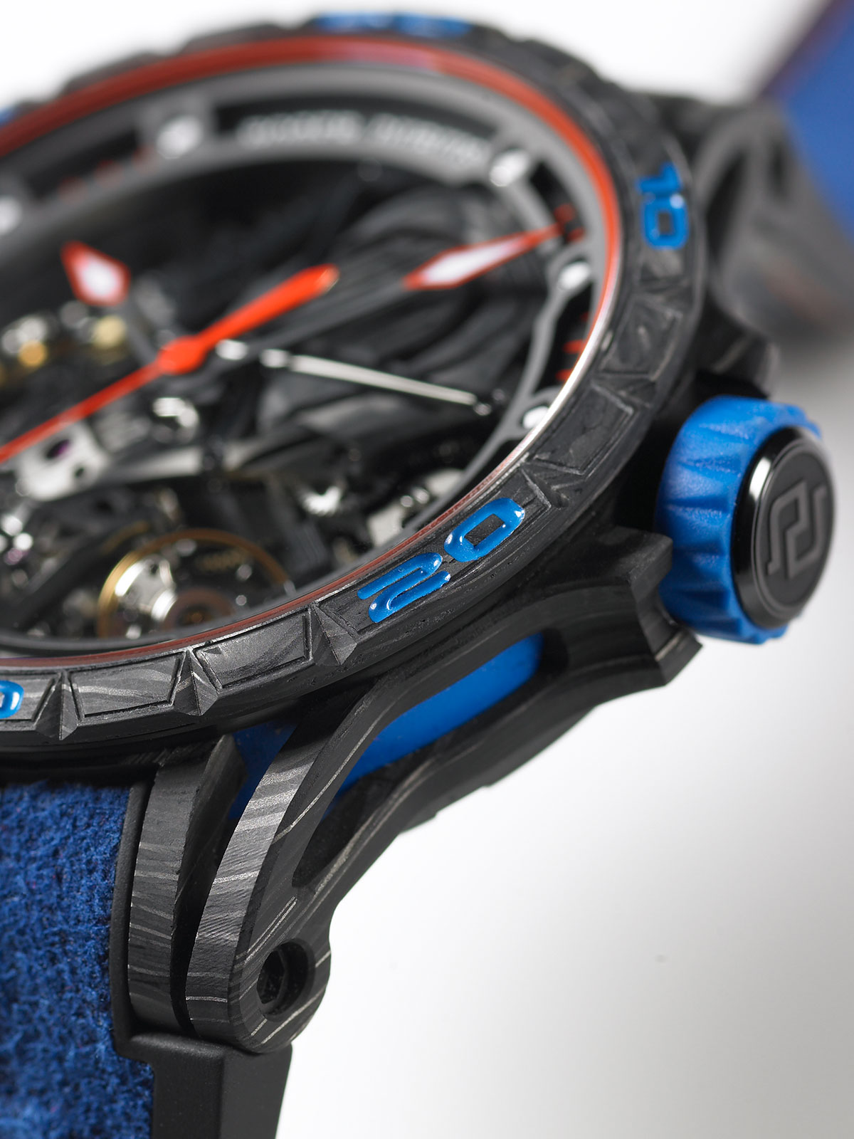 ROGER DUBUIS（ロジェ・デュブイ）｜ENGINE SPECIAL 夏の時計大特集！2018