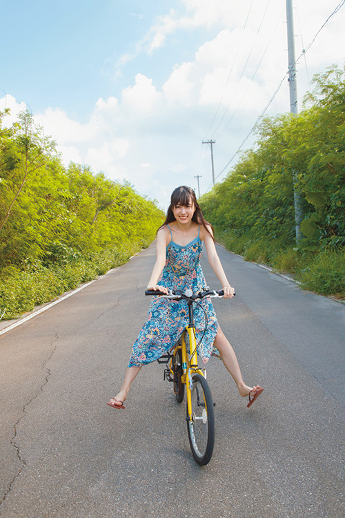 乃木坂46賀喜遥香 1st写真集 まっさら